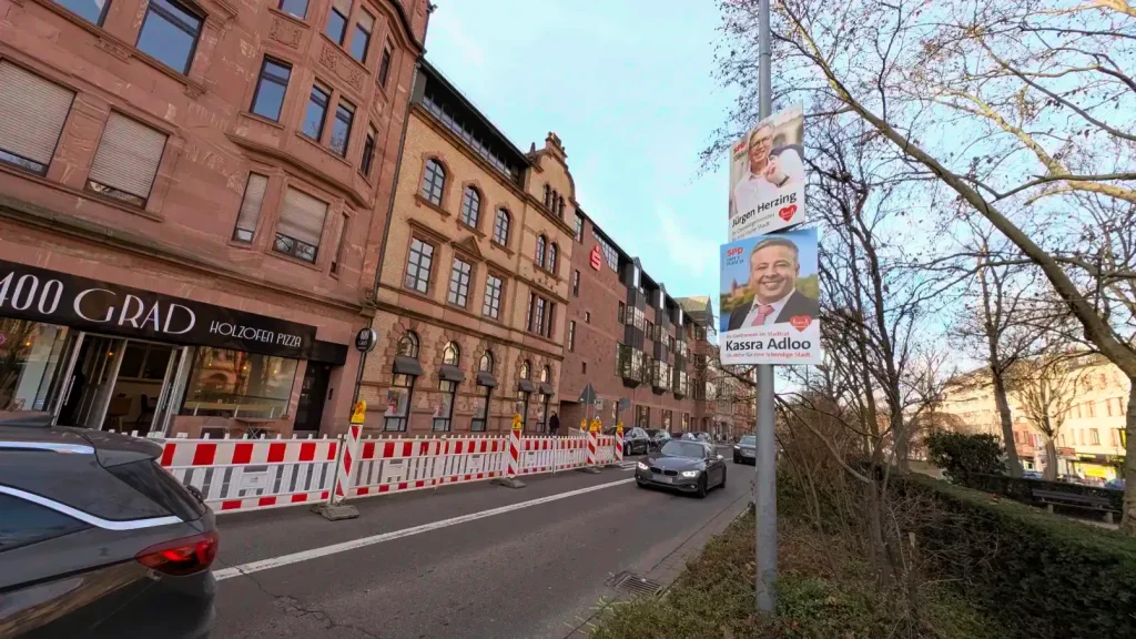 kassra adloo plakate 400grad